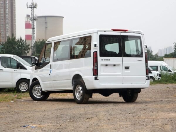 Jiangling Fushun 2023 2.0T manual short-axle low-top commercial multi-purpose passenger car 6 seats double tailgate - Image 3
