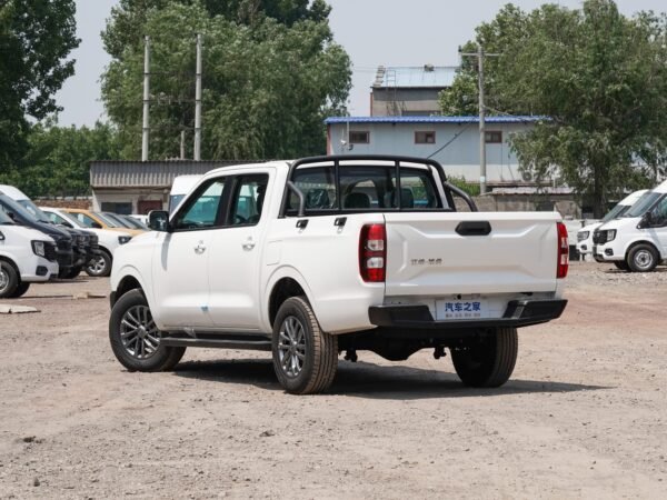 Yuhu 2025 model short-axle double-row diesel AT four-wheel drive - Image 3