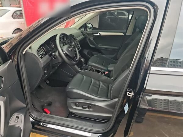 Tiguan L 2017 380TSI Automatic 4WD Luxury Edition - Image 2