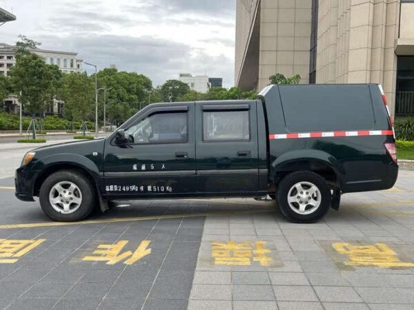 Baodian 2016 2.8T New Value Diesel Two-wheel Drive Standard Luxury Model JX493ZLQ4G - Image 2