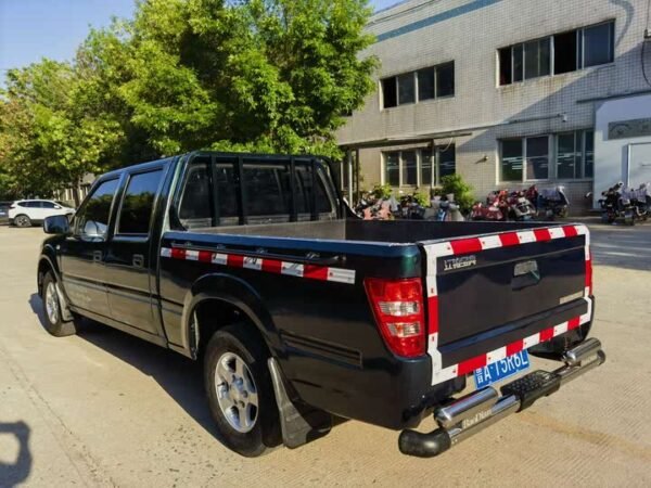 Baodian 2018 2.9T New Value Two-wheel Drive Diesel Luxury Extended Cargo Box JX4D30B5L - Image 3