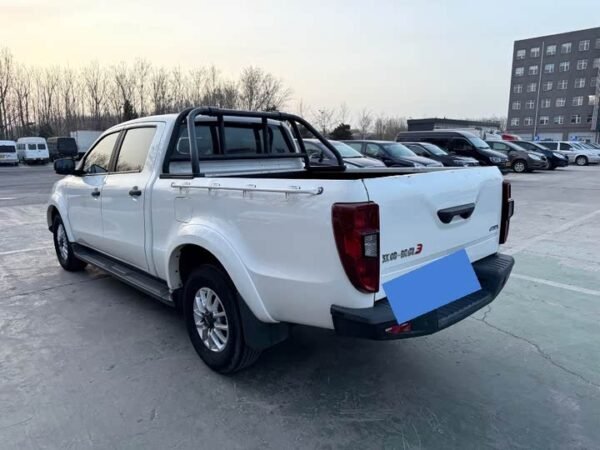 Yuhu 3 2018 1.8T gasoline two-wheel drive luxury version long wheelbase - Image 3