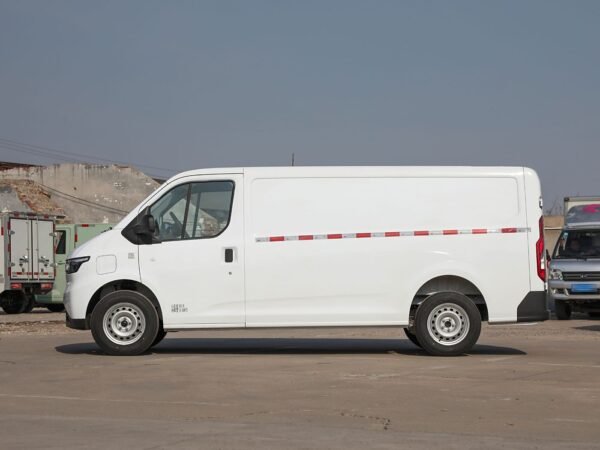 E Fushun 2025 model blind window version 53.58kwh mid-axle low roof 3.0 tons - Image 2