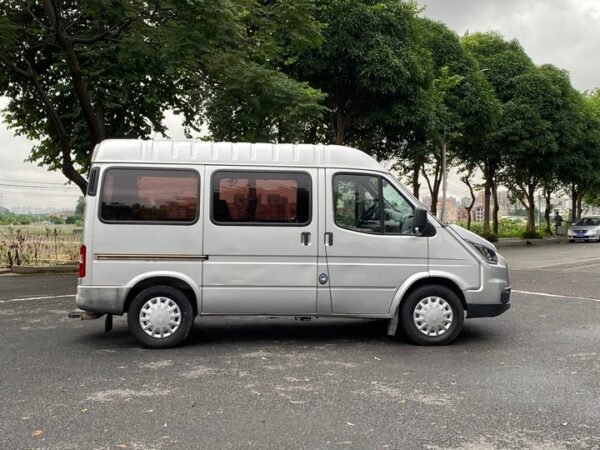 Teshun 2017 2.8T commercial short-axle low-top 6/7/8-seater JX493 - Image 2