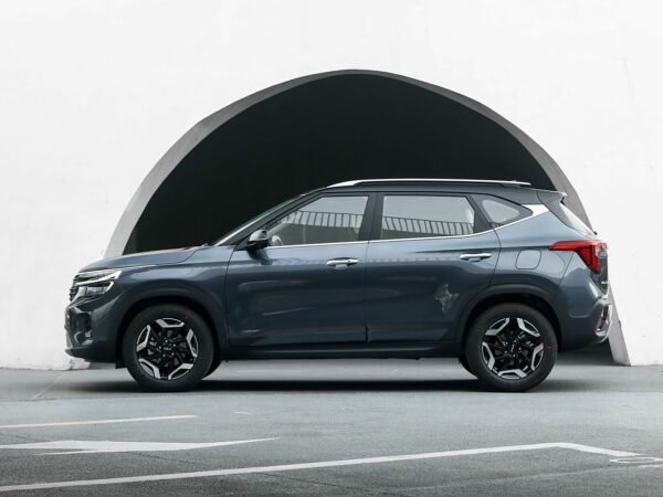 Certus 2023 1.5L CVT Premium Edition - Image 2