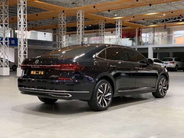 Passat 2023 model facelift 330TSI premium version - Image 3