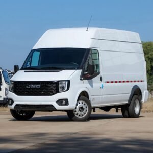 2025 2.0T manual diesel long-axle high-top heavy-duty version 2/3 seats