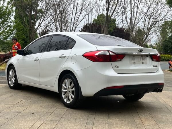 Kia K3 2016 1.6L automatic GLS - Image 3
