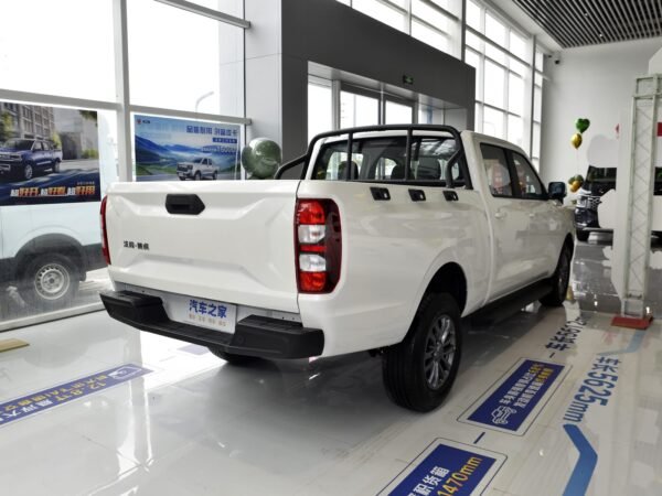 Yuhu 2025 model long-axis double-row diesel MT four-wheel drive - Image 2